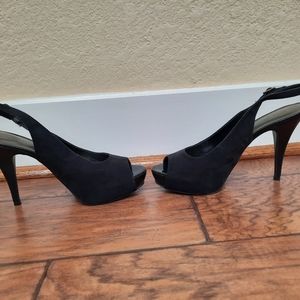 Nine West, black suede, peep toe platform 8.5 shoe